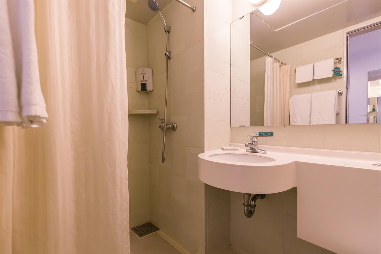 Jinjiang Inn Xiangyang Nanshan Tanxi Road מראה חיצוני תמונה